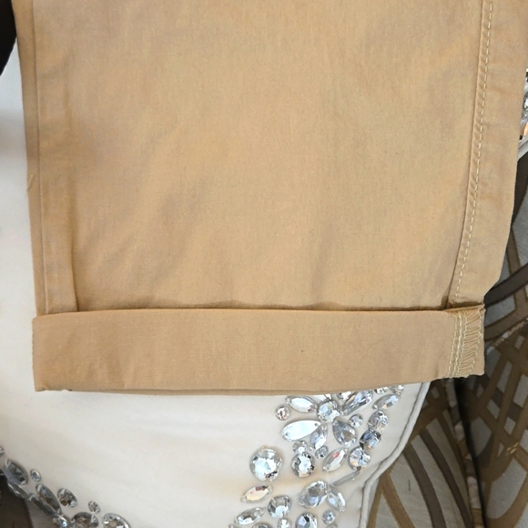 NWT Lee capris relaxed fit mid rise - Picture 4 of 4